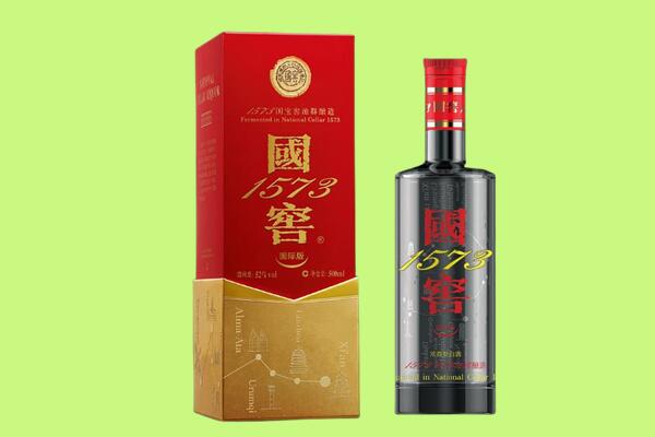 武汉洪山区回收国窖1573.jpg